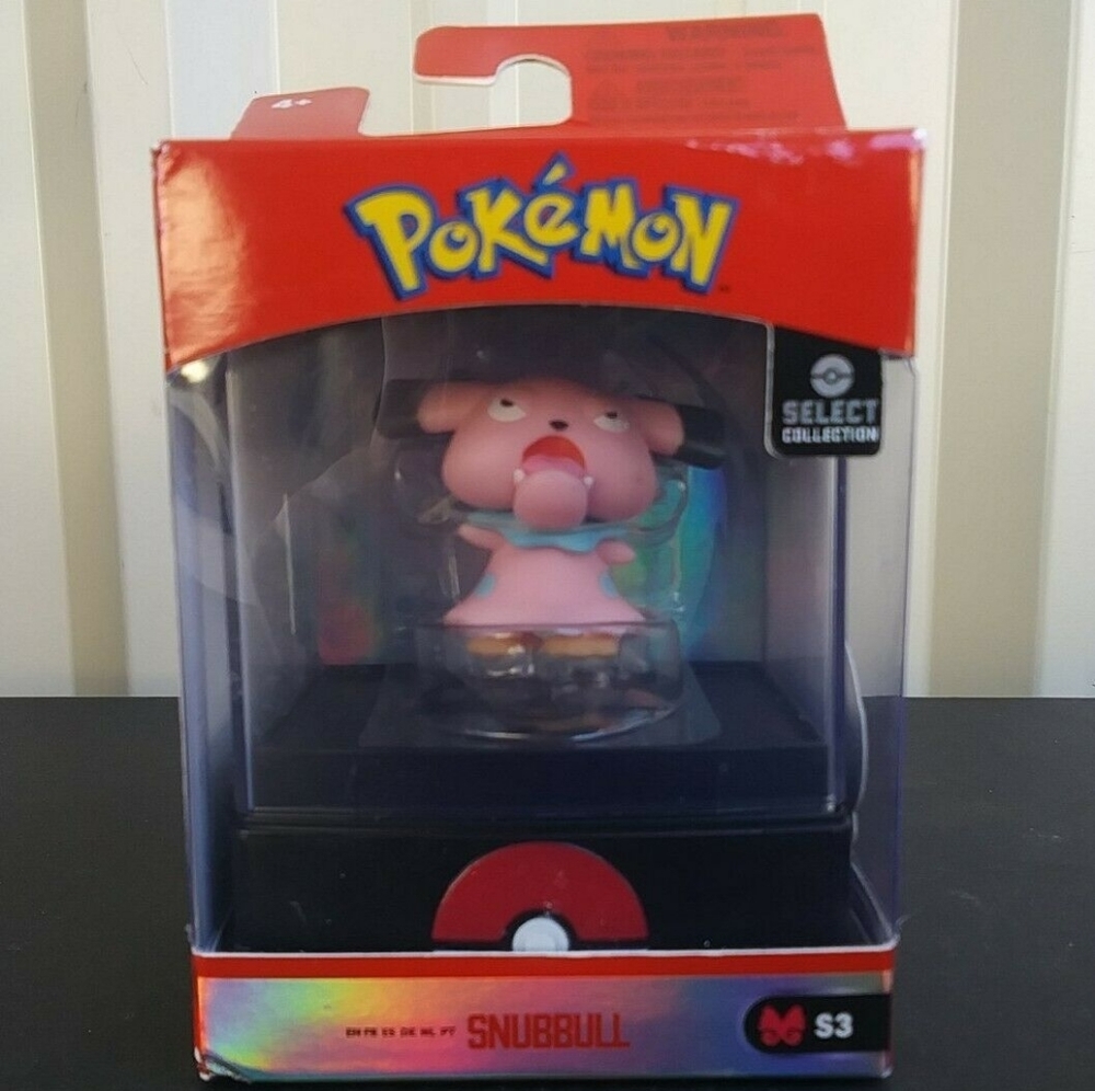 Pokemon Snubbull Figure w/ Display Case